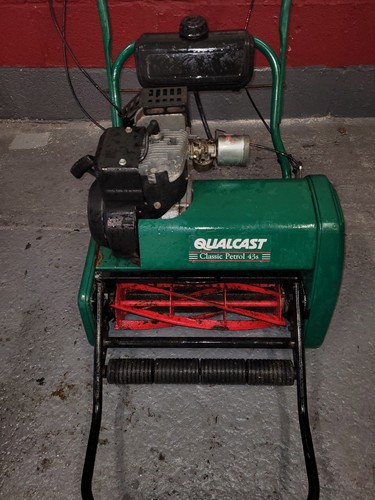 Qualcast classic petrol 43s - classic,