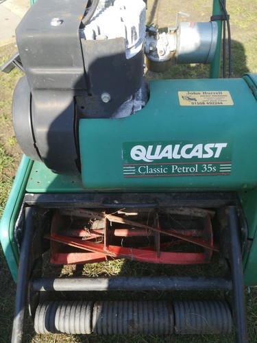 Qualcast classic 35s lawnmower - qualcast,